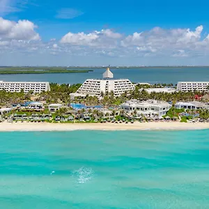 The Pyramid By Oasis 5* Cancún